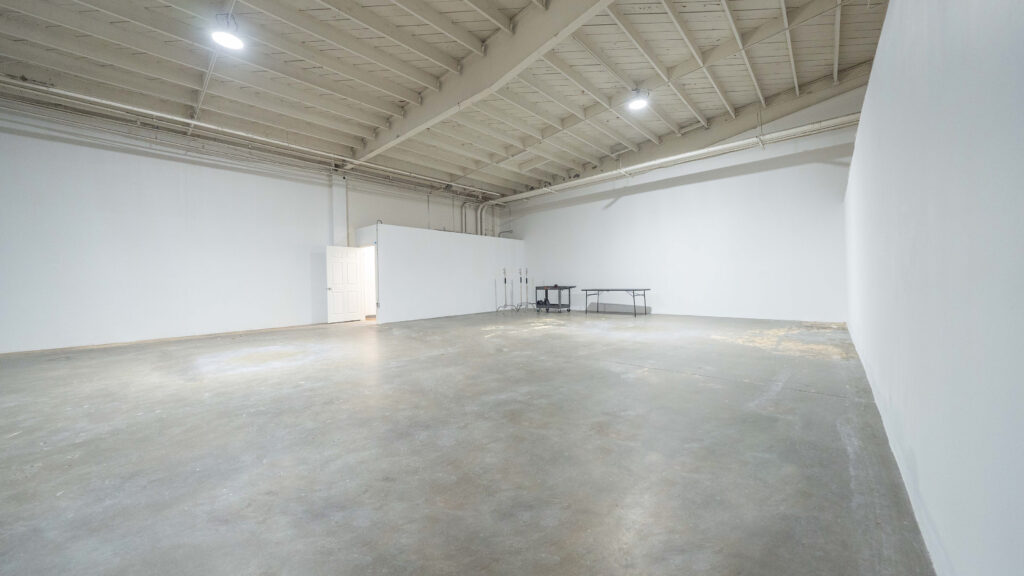Yukon 4 - Large rental production photo studio with car access