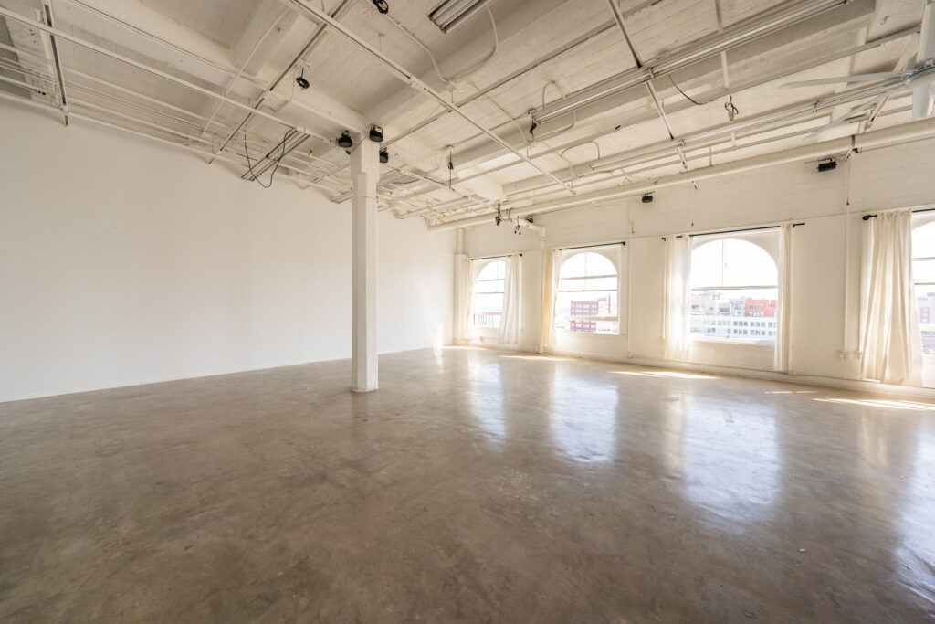 Daylight Loft Photo Studio for Rent in DTLA - Loft 5-4