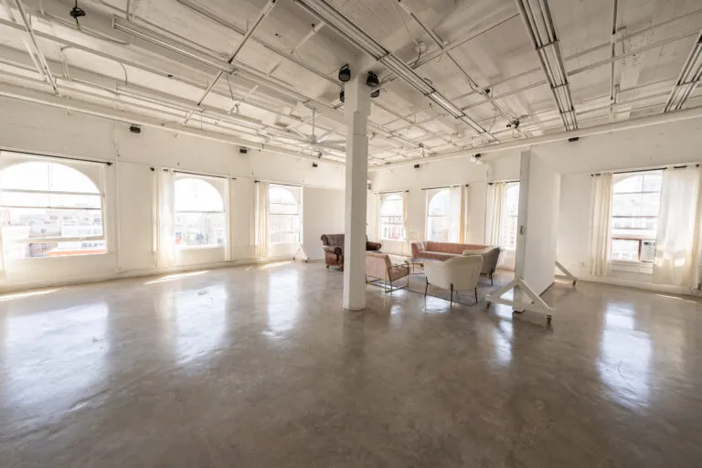 Daylight Loft Photo Studio for Rent in DTLA - Loft 5-9