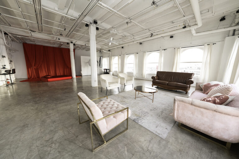 Daylight Photo Studio in Los Angeles with red backdrop_Loft 5_web size10