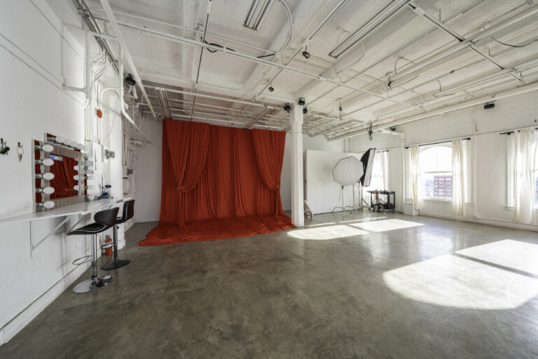 Daylight Photo Studio in Los Angeles with red backdrop_Loft 5_web size14 Daylight Photo Studio in Los Angeles with red backdrop_Loft 5_web size14