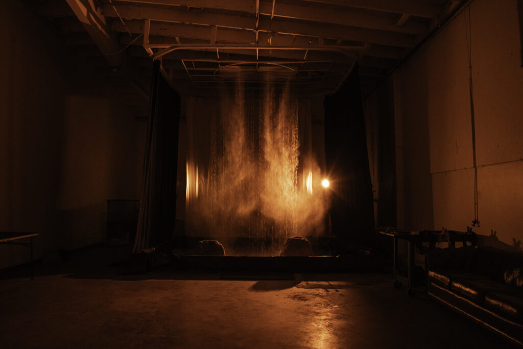 Yukon 3 &ndash; Photo Studio for Rent with Rain Feature and Water Pool in Los Angeles - FD Photo Studio