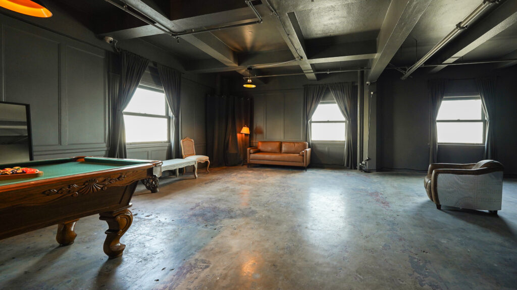 Man Cave Photo Studio for Rent in DTLA - Loft 4_12