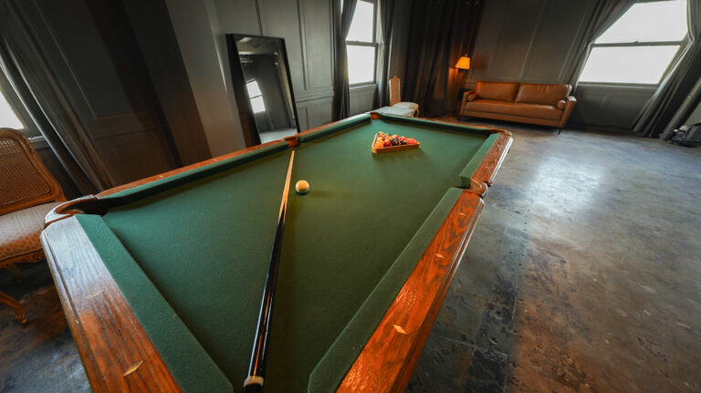 Man Cave Photo Studio for Rent in DTLA - Loft 4_13
