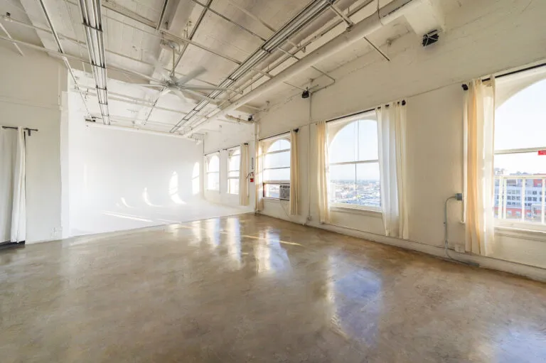 LA Loft 6 – Daylight Photo Studio for Rent in Los Angeles with Cycwall and Natural Light - FD Photo Studio