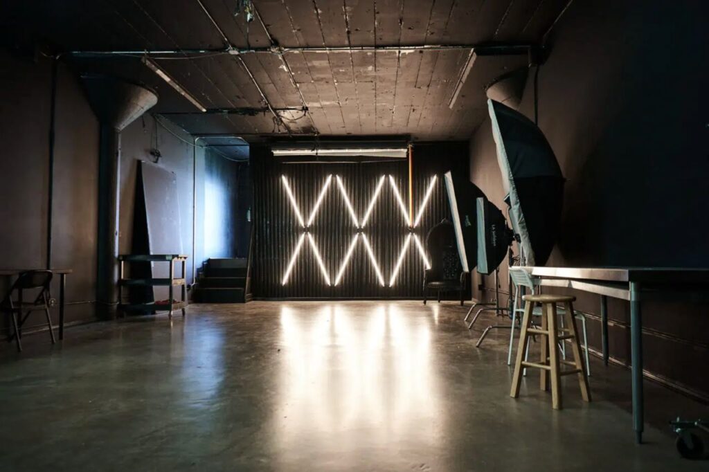 Blackout photo studio in Los Angeles – Studio B