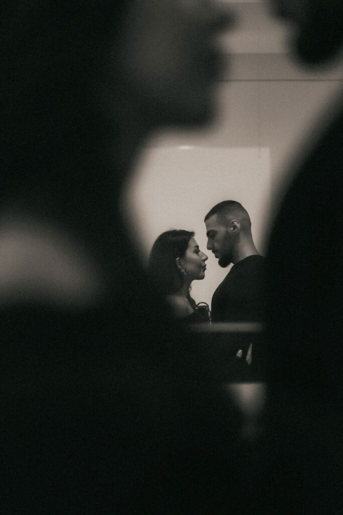Romantic Couple Photoshoot Ideas to Capture in a Studio 2025 Guide