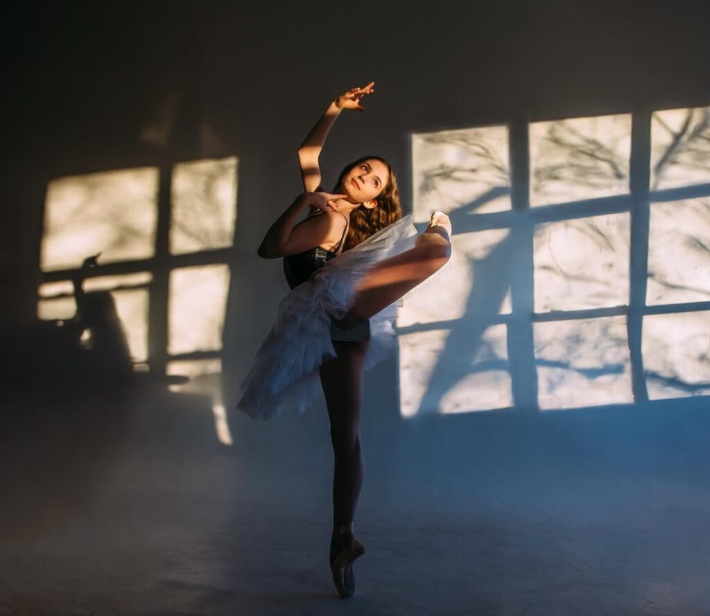 Ballerinas willowmcconnaughy photographed by melinanastazia at Astoria 8