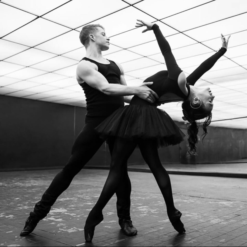 Ballet dancers livschuh and corybetts photographed by dirkrepsphotography at Metro 2 2
